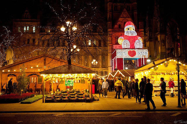 vintage-christmas-markets-manchester-england