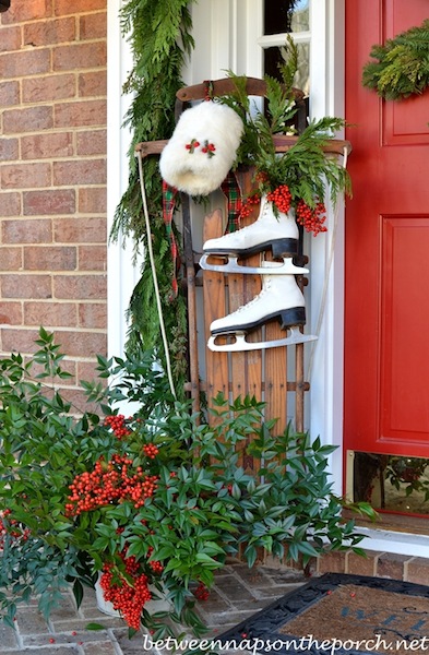 vintage-christmas-decoration-ice-skating