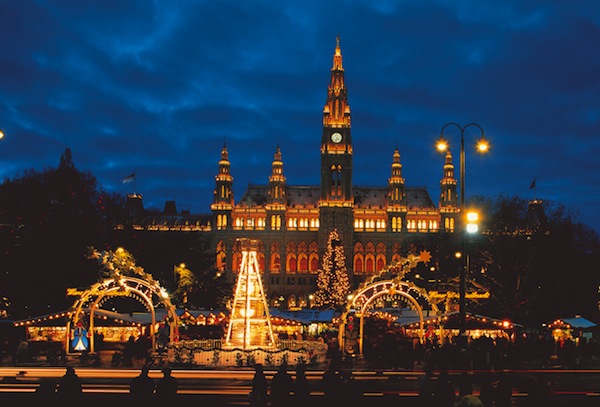 vintage-christmas-markets-vienna-austria