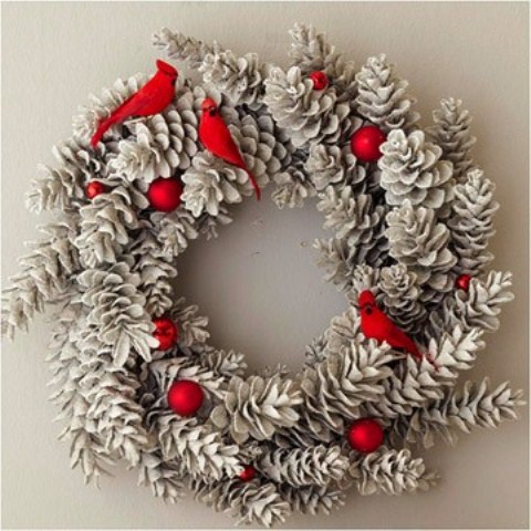 vintage-christmas-outdoor-decoration-wreath
